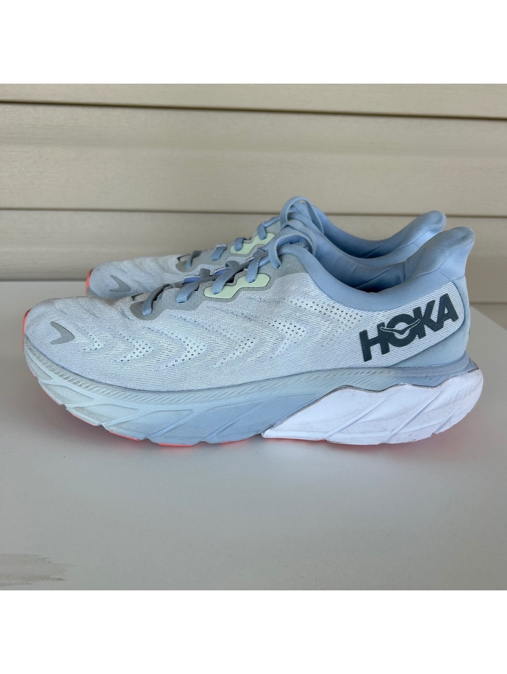 Hoka One One Arahi 6 Women’s 11 Light Blue Stability Running Athletic Shoes